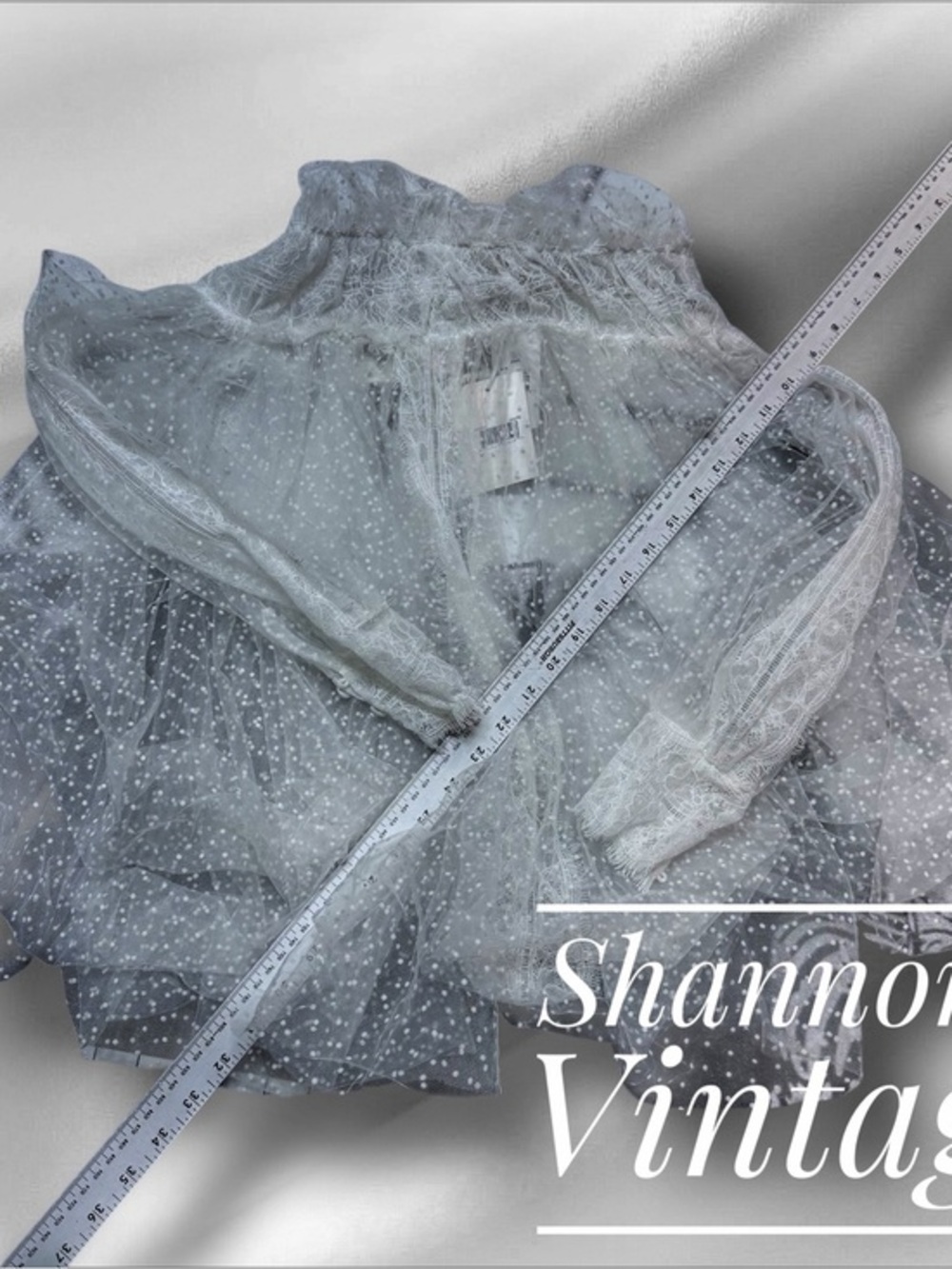 Stellah NWT White Lace Women’s sz Medium long Sleeve Sheer Blouse A50